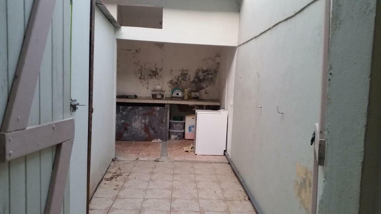 Chambre D'Hote A Saint-Pierre Bagian luar foto