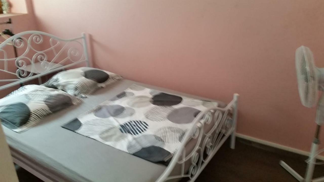 Chambre D'Hote A Saint-Pierre Bagian luar foto